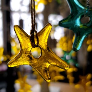 Handmade Glass Star Ornament – Unique Holiday Decor, Christmas Tree Decoration, Festive Gift Idea, Perfect Teacher Gift. Blue or Yellow