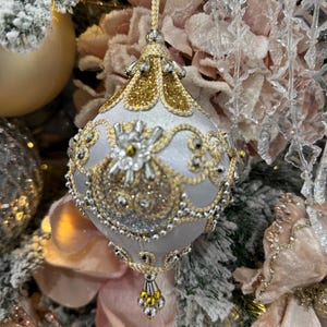 Gold & Silver Beaded Keepsake Finiall Ornament